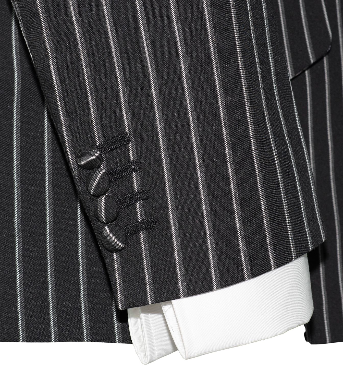 Weller White-Grey Stripe in Black Peak Lapel 4 Button Mod Suit